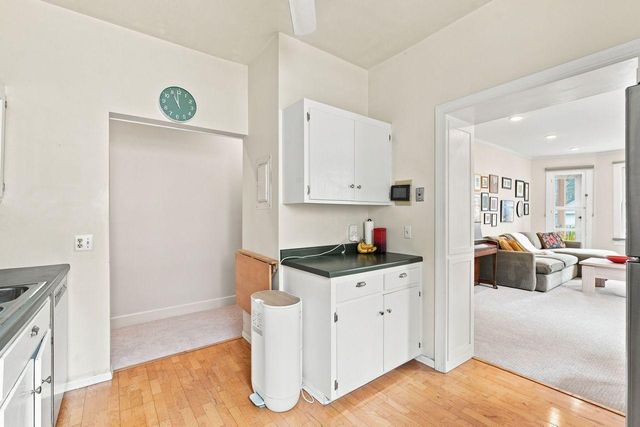 87 Kent Street 2, Saint Paul, MN 55102