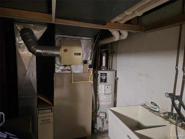 5244 Applewood Drive, Flushing, MI 48433