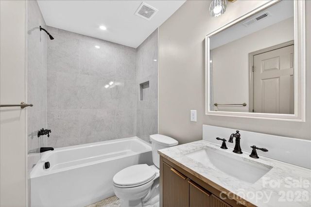 2321 Oberwood Drive, Charlotte, NC 28270