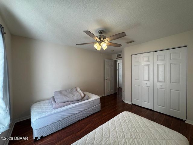 252 Fountain Lake Boulevard, Daytona Beach, FL 32117