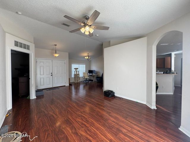 252 Fountain Lake Boulevard, Daytona Beach, FL 32117