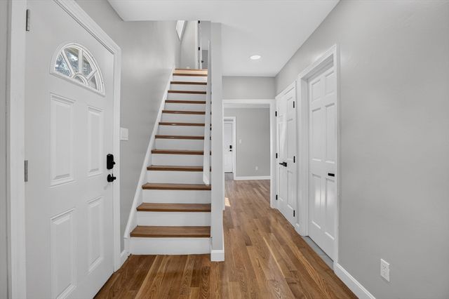 55 Grant St, Dracut, MA 01826