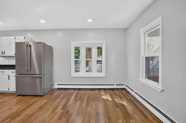 55 Grant St, Dracut, MA 01826