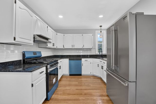 55 Grant St, Dracut, MA 01826