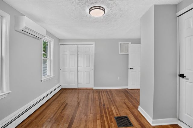 55 Grant St, Dracut, MA 01826