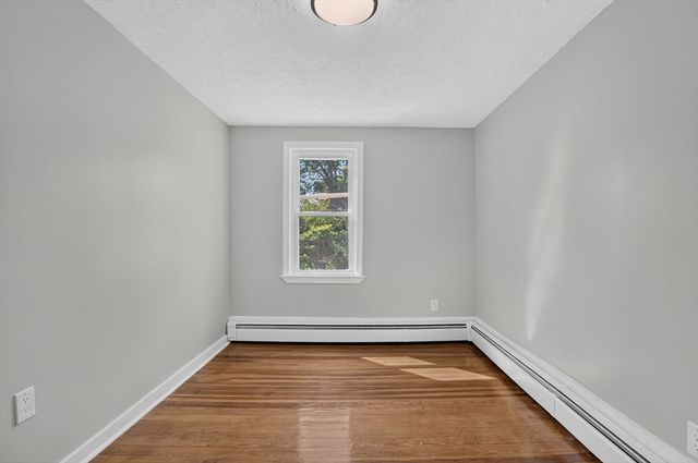 55 Grant St, Dracut, MA 01826