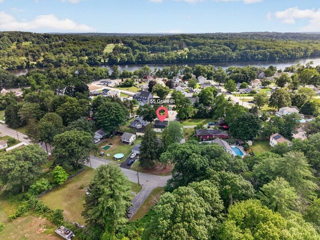 55 Grant St, Dracut, MA 01826