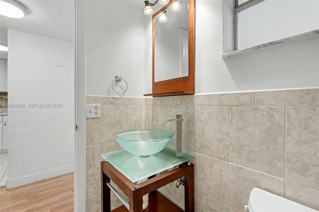 1000 Hillcrest Ct 215, Hollywood, FL 33021