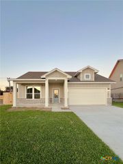 301 Cobblestone Court, Victoria, TX 77904
