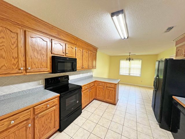 1470 Loblolly Drive, Manning, SC 29102