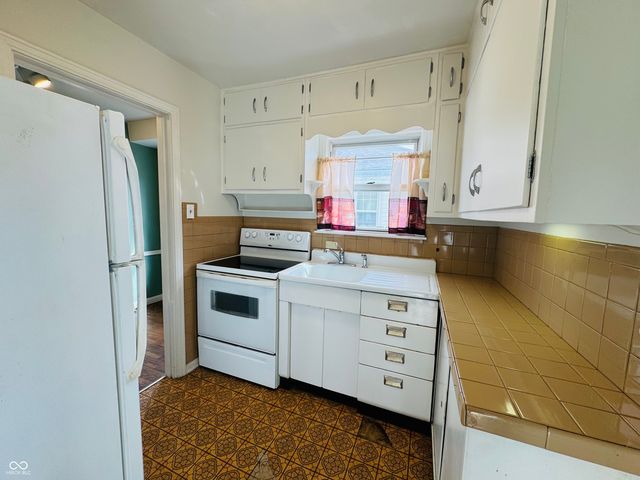 4613 Young Avenue, Indianapolis, IN 46201