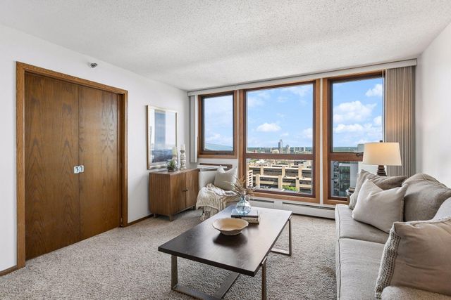 433 S 7th Street 2020, Minneapolis, MN 55415