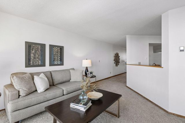 433 S 7th Street 2020, Minneapolis, MN 55415