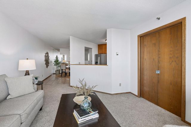 433 S 7th Street 2020, Minneapolis, MN 55415