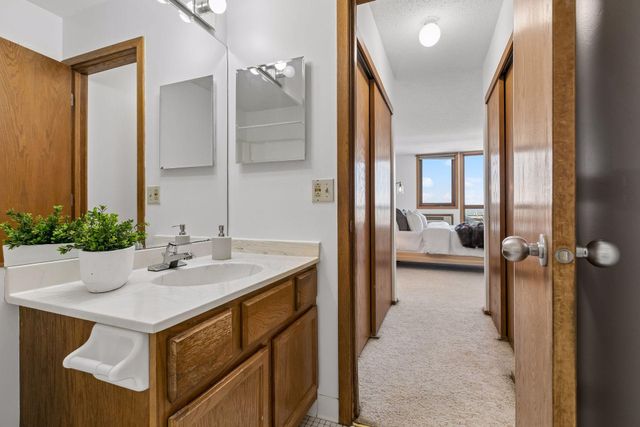 433 S 7th Street 2020, Minneapolis, MN 55415
