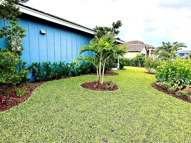 17238 Tawny Owl Trail, The Acreage, FL 33470