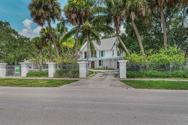 145 Kings Lane, Fort Pierce, FL 34950