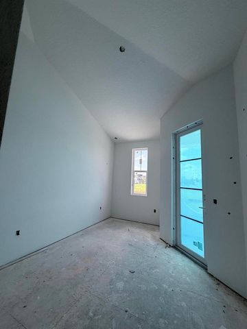 145 Kings Lane, Fort Pierce, FL 34950