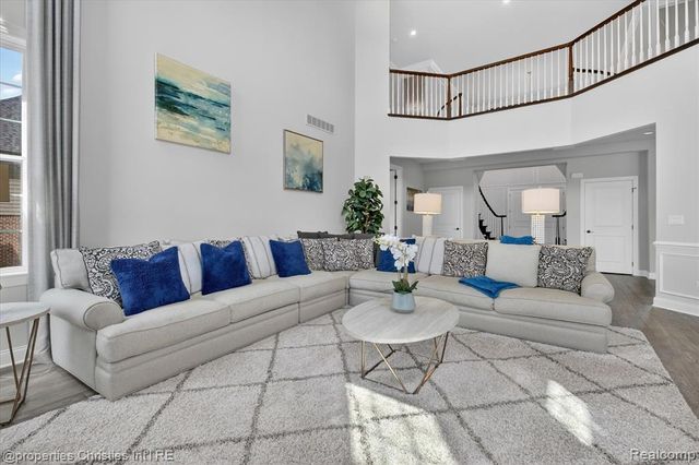 47711 Dunhill Court, Northville, MI 48167