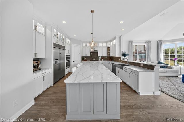 47711 Dunhill Court, Northville, MI 48167