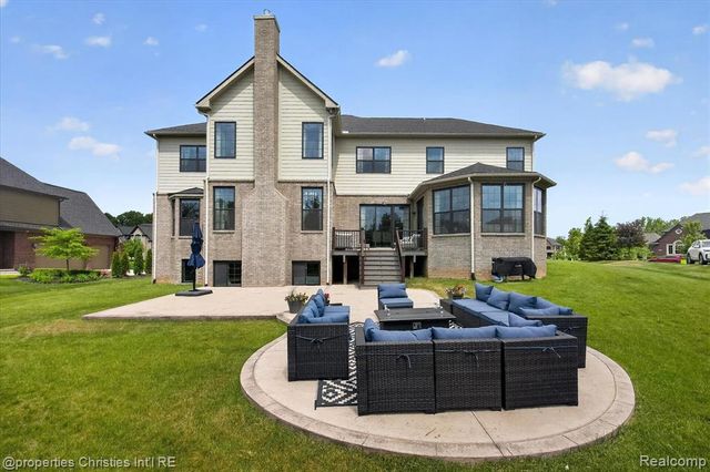 47711 Dunhill Court, Northville, MI 48167