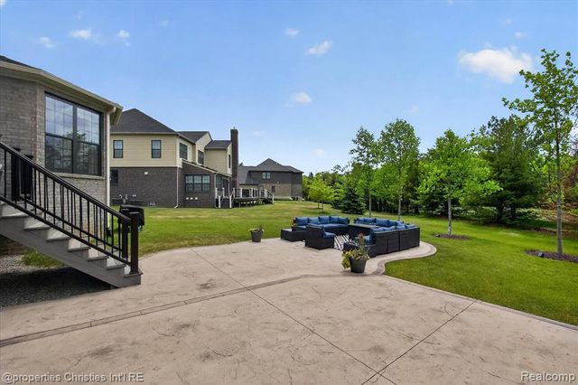 47711 Dunhill Court, Northville, MI 48167