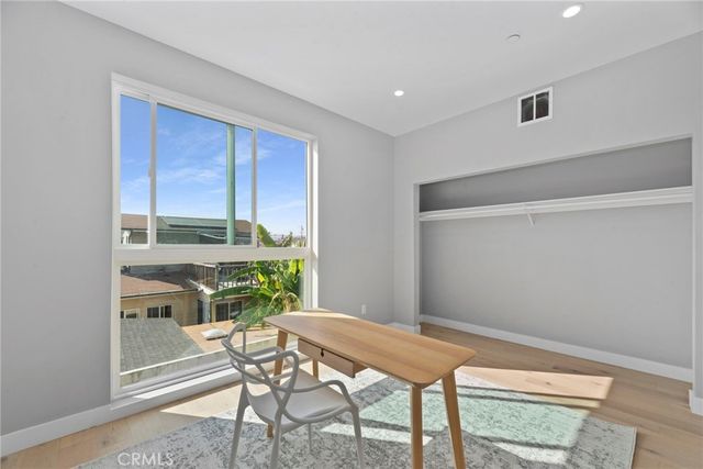 315 N Normandie, Los Angeles, CA 90004