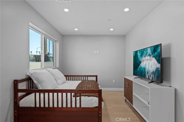 315 N Normandie, Los Angeles, CA 90004