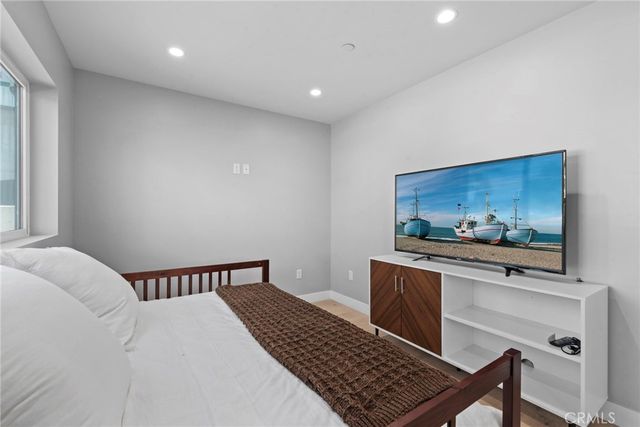 315 N Normandie, Los Angeles, CA 90004