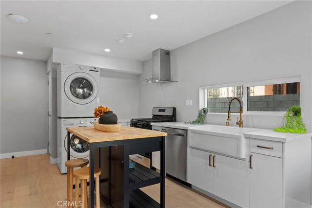 315 N Normandie, Los Angeles, CA 90004