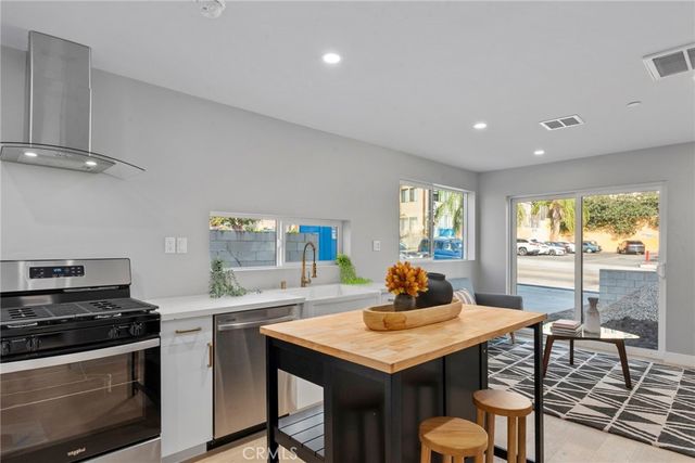 315 N Normandie, Los Angeles, CA 90004