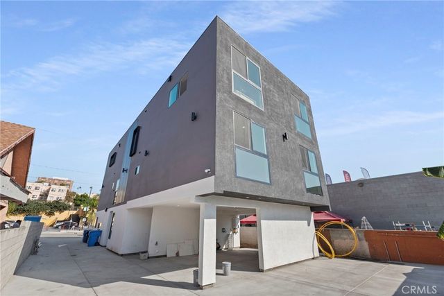 315 N Normandie, Los Angeles, CA 90004