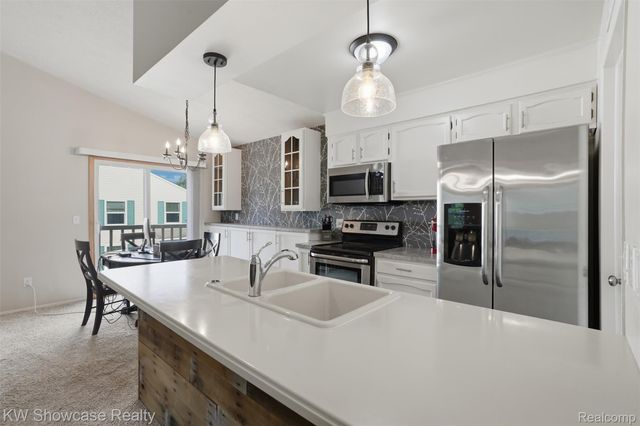 1499 Mariner Drive, Walled Lake, MI 48390