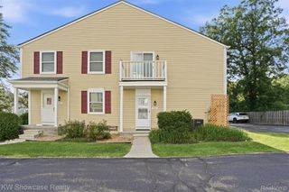 1499 Mariner Drive, Walled Lake, MI 48390
