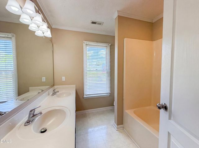 3516 Gables Drive, Fayetteville, NC 28311