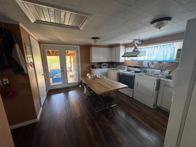 1832 G St, Rio Linda, CA 95673
