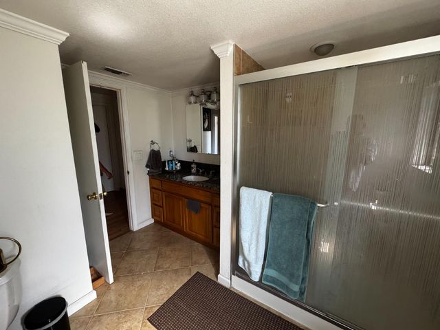1832 G St, Rio Linda, CA 95673