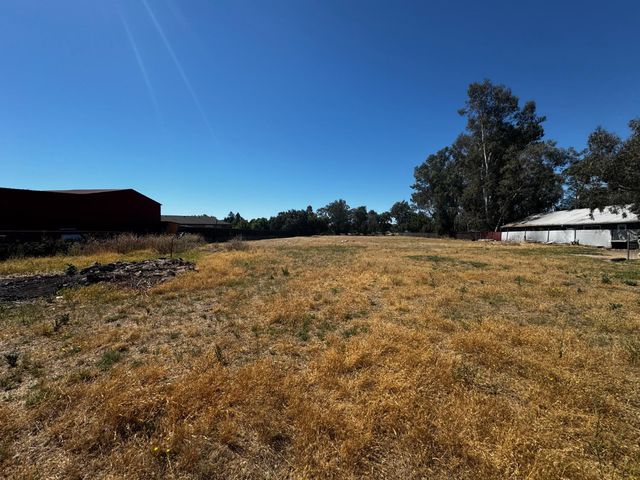1832 G St, Rio Linda, CA 95673