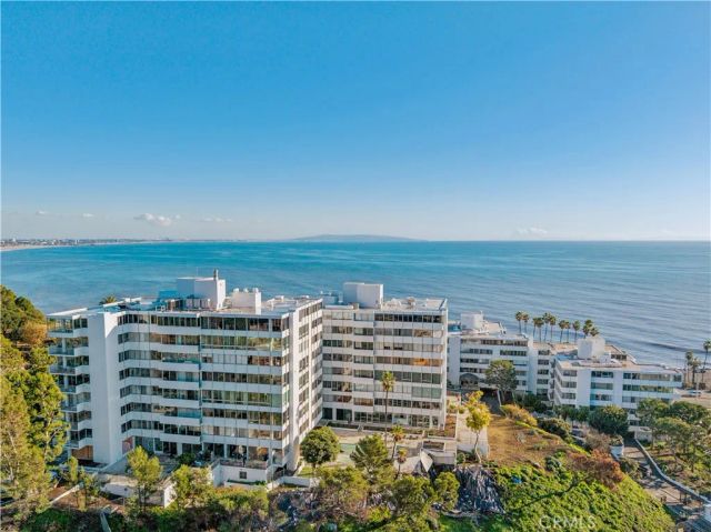 17350 W Sunset Boulevard 202, Pacific Palisades, CA 90272