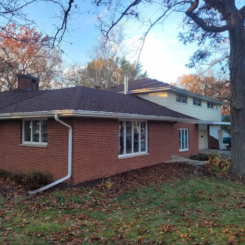 379 Grove Street, Lake Mills, WI 53551