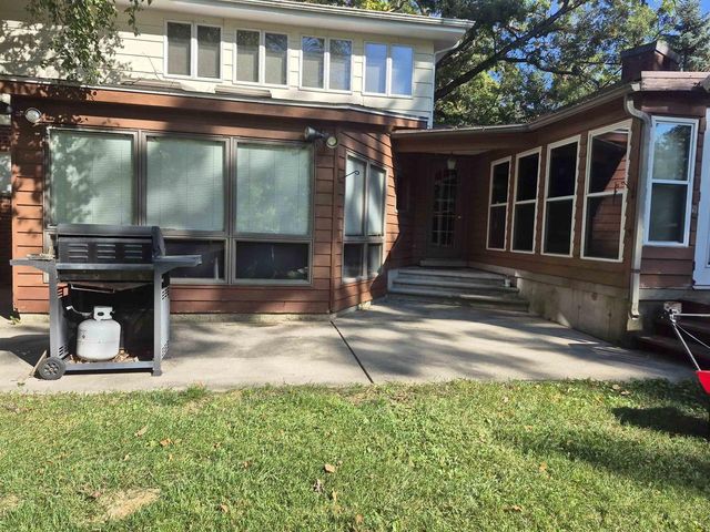 379 Grove Street, Lake Mills, WI 53551