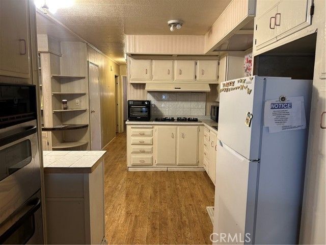 21001 Plummer 95, Chatsworth (los Angeles), CA 91311