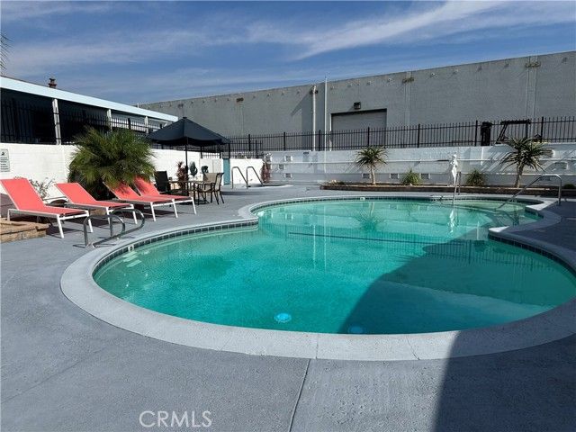 21001 Plummer 95, Chatsworth (los Angeles), CA 91311