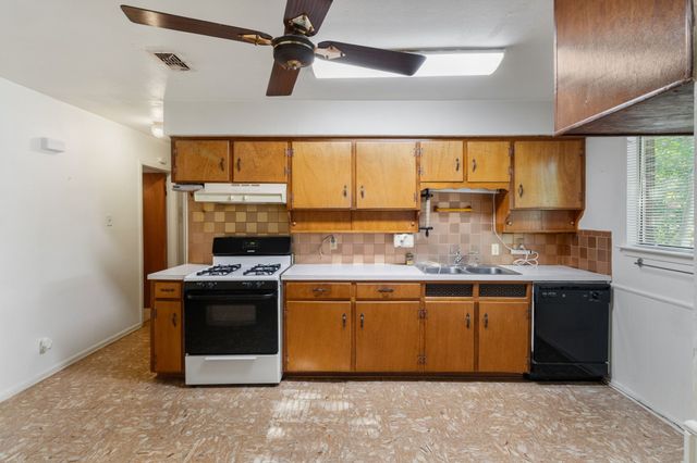 840 Comal Avenue, White Settlement, TX 76108