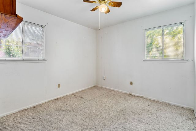 840 Comal Avenue, White Settlement, TX 76108