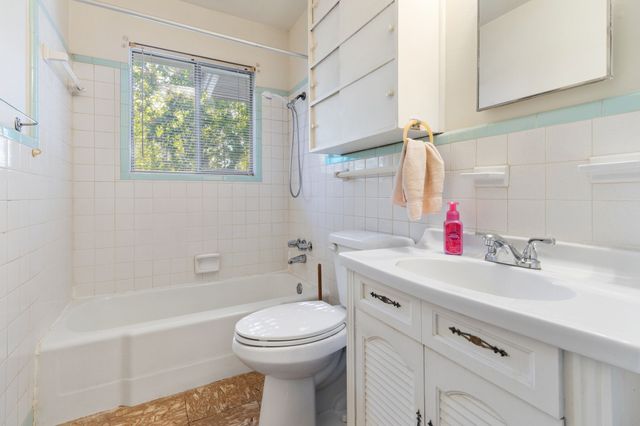 840 Comal Avenue, White Settlement, TX 76108