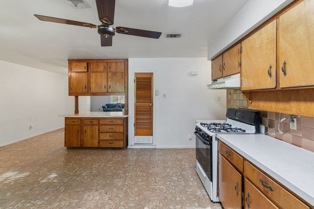 840 Comal Avenue, White Settlement, TX 76108