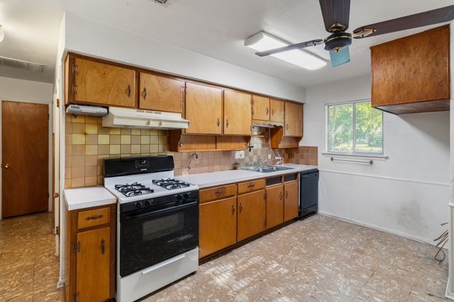 840 Comal Avenue, White Settlement, TX 76108