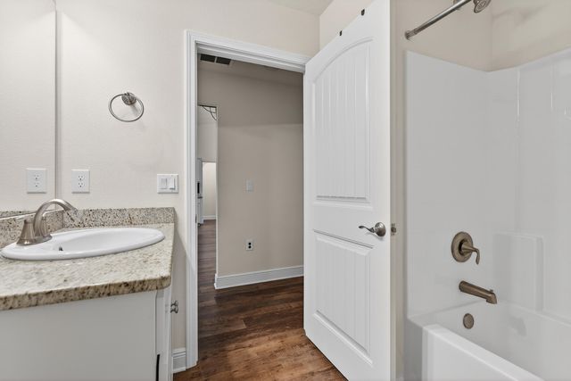 5733 Marigold Loop, Crestview, FL 32539