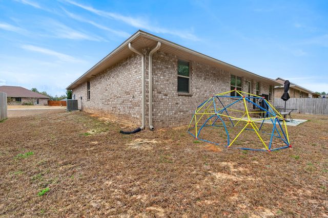 5733 Marigold Loop, Crestview, FL 32539